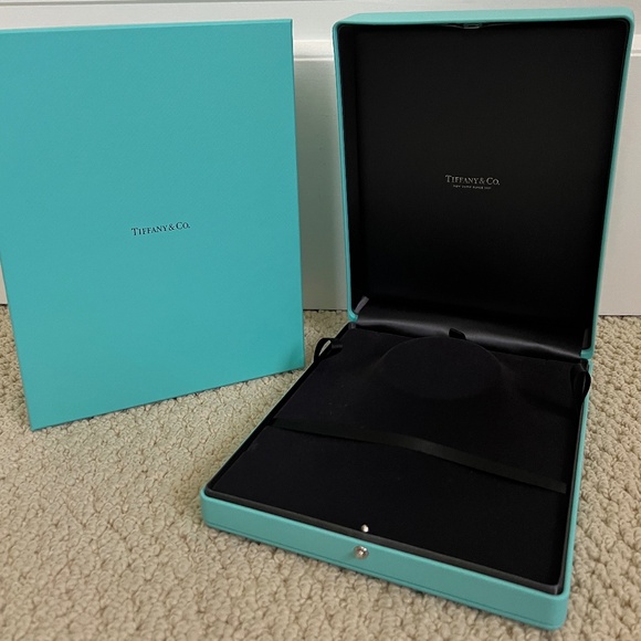 Tiffany & Co Blue Leather Necklace Jewelry Empty Display Presentation Case + Box - Picture 2 of 16